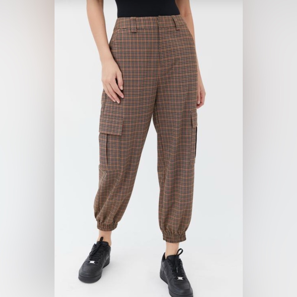 Urban Outfitters Brown Cargo Pants Size M